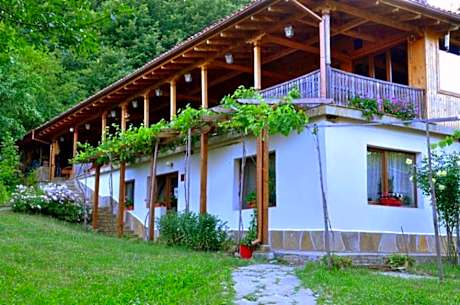 Sinia Vir Eco Residence