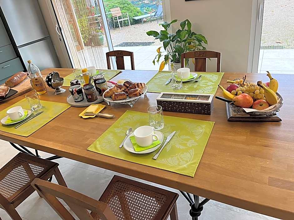 Chambres Et Tables D'hotes Au Pres De Ma Blonde – Senouillac, CO