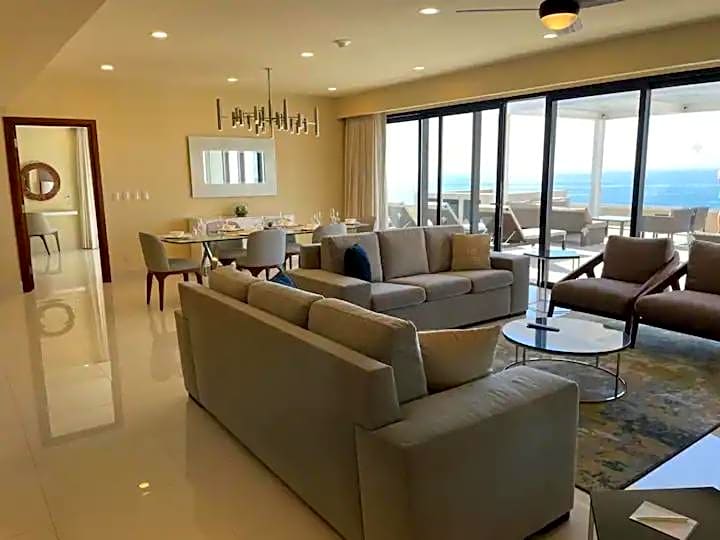 Gorgeous Suite Ocean View