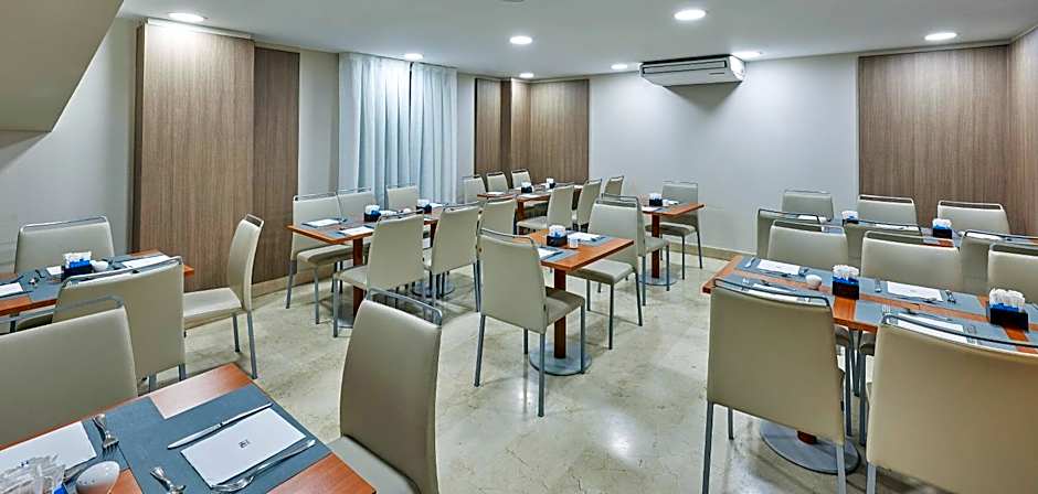 NH Express Las Artes