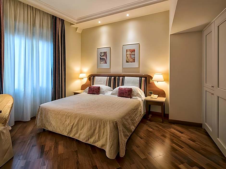 Hotel Laurus Al Duomo