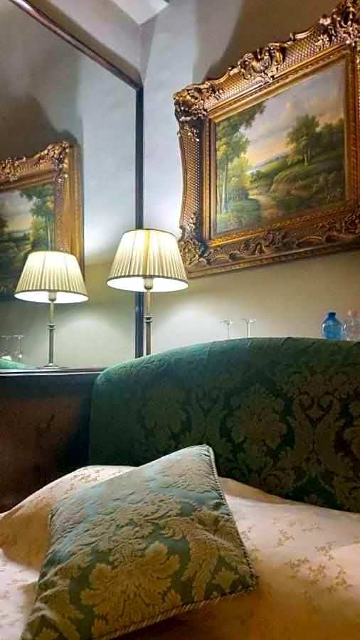 Tornabuoni La Petite Suite