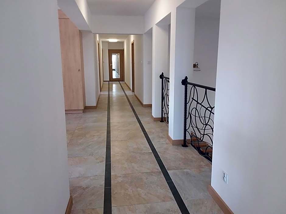 Dworek Akacja uslugi hotelarskie