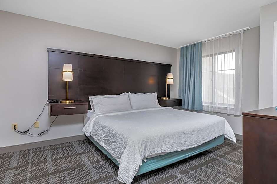 Staybridge Suites Madison - East By IHG