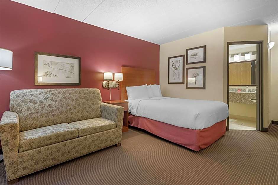 SureStay Plus Hotel by Best Western Litchfield