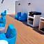 Topcity Hostel & Suites