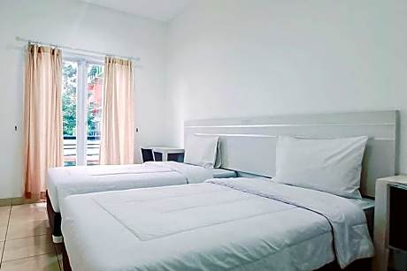 Gading Serpong Hotel Near Stadion Persita Redpartner