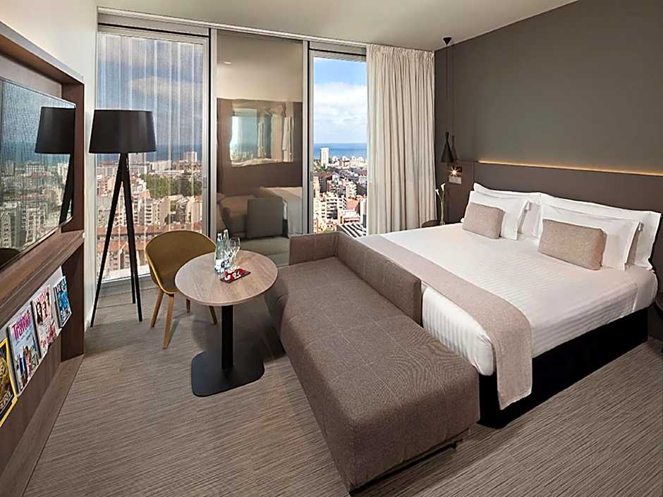 Meliá Barcelona Sky