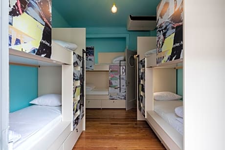 Bed in 6-Bed Mixed Dormitory Room