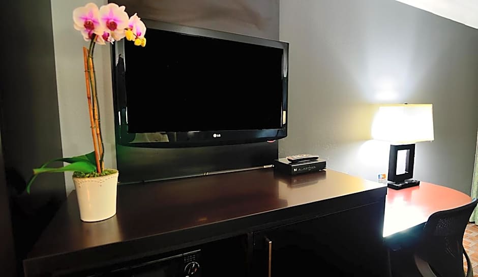 Days Inn by Wyndham Downey