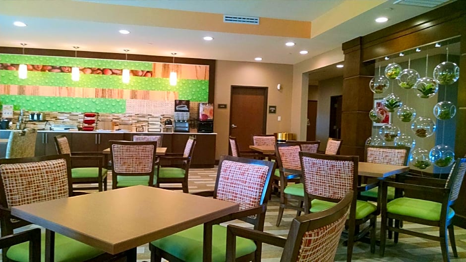 Best Western Plus Flatonia