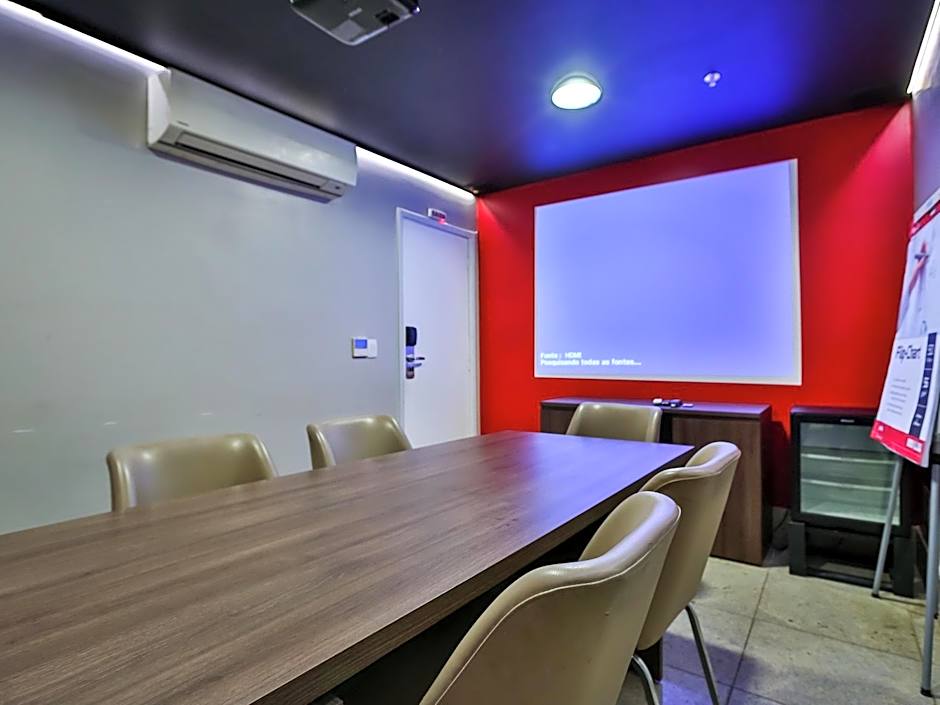 Ibis Copacabana Posto 2