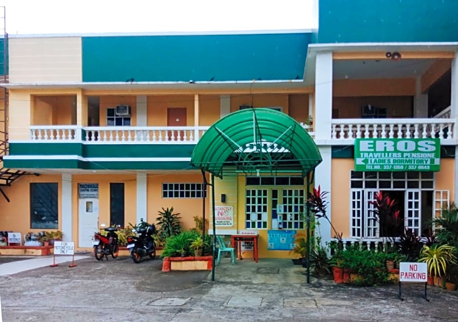 RedDoorz @ Eros Travellers Pensione