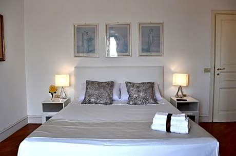 King Room with Balcony
