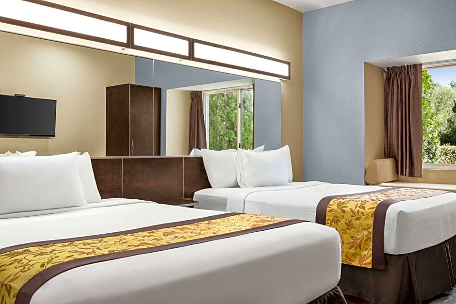 Microtel Inn & Suites By Wyndham Woodstock/Atlanta North