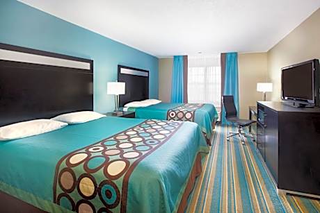 Queen Room with Two Queen Beds - Non-Smoking