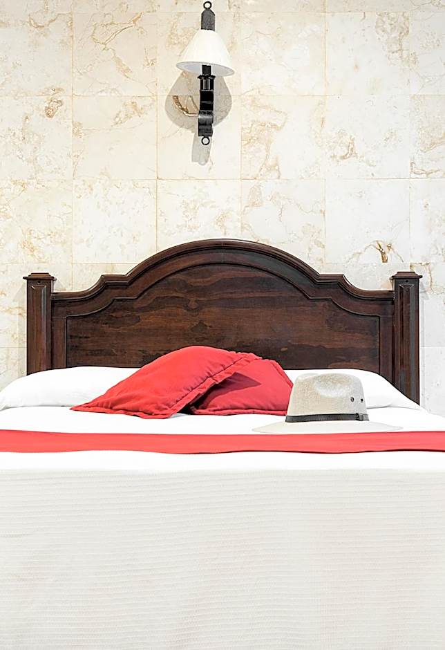 La Aurora Hotel Colonial