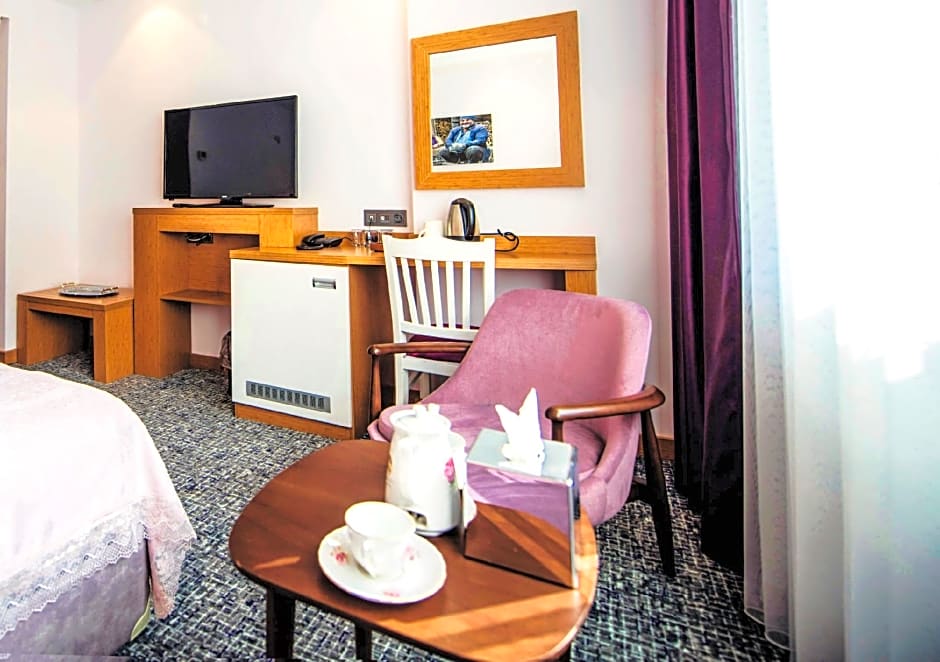 Golden Inn Hotel Uzungol