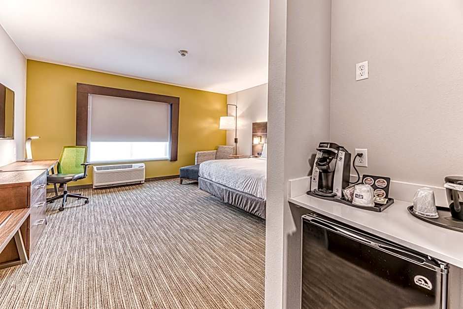 Holiday Inn Express & Suites - Rantoul By IHG
