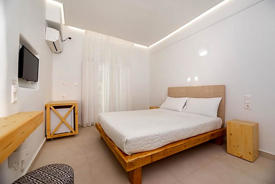Hotel Thira