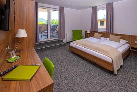 Double Room with Lake View