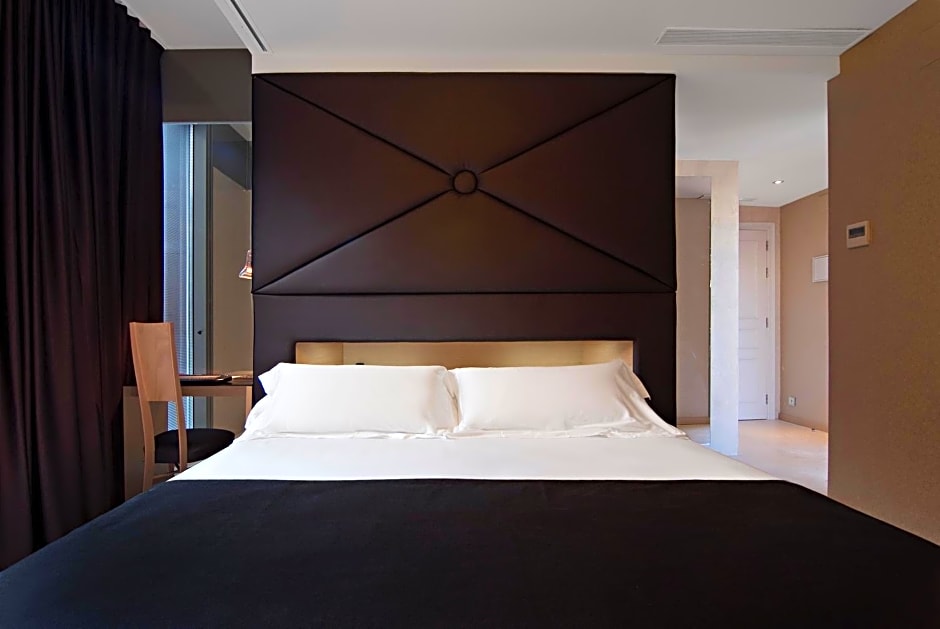 Axel Hotel Barcelona - Adults Only