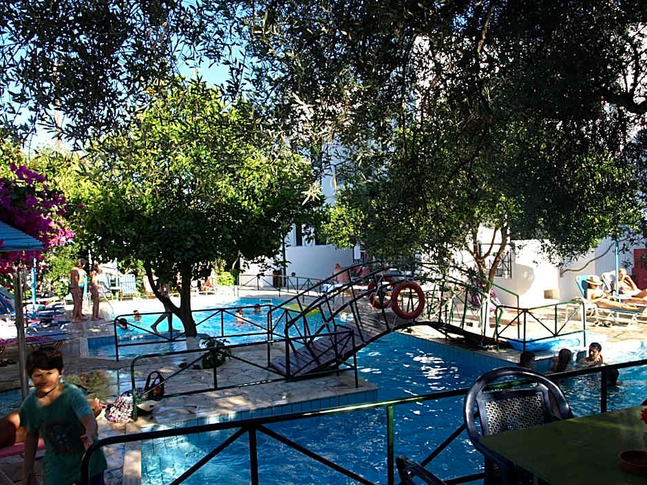 Kastro Studios Apartments