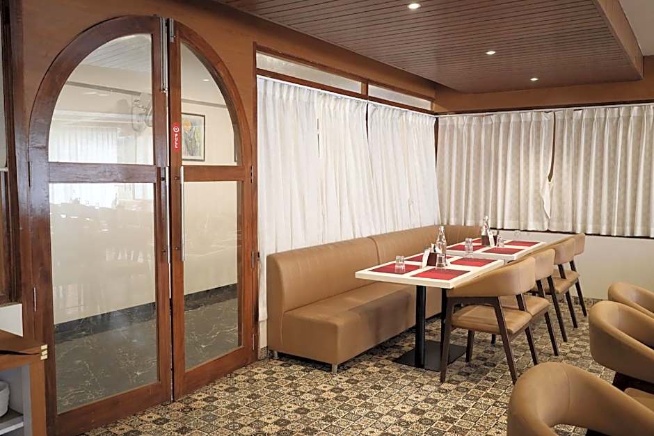 HOTEL SAPPHIRE By FAIR HOSPITALITY