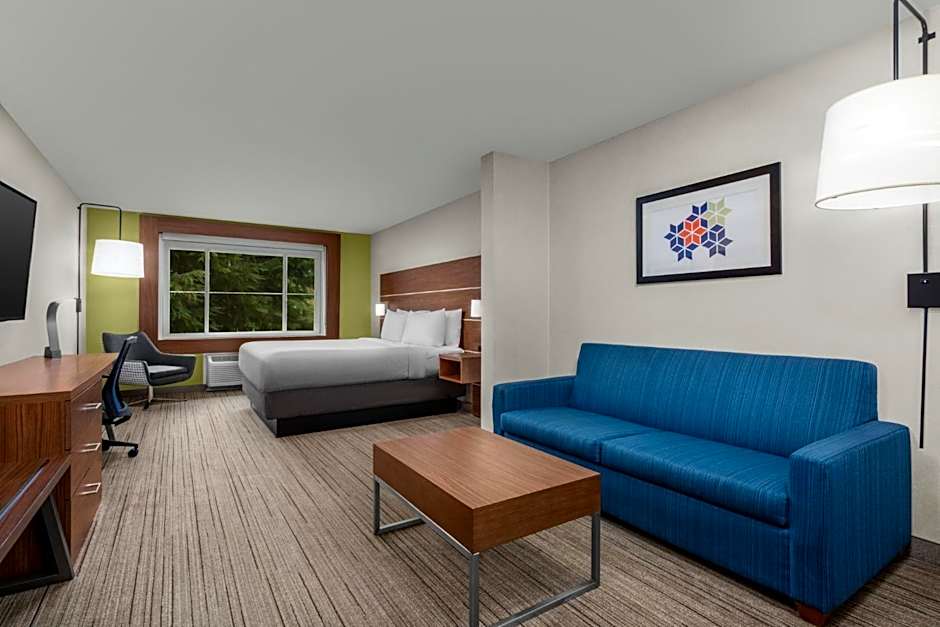 Holiday Inn Express Hotel & Suites Marina By IHG
