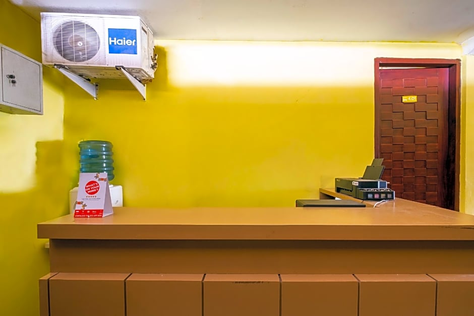 Capital O 1973 Guest House Toserba Selamat Syariah Pelabuhan Ratu