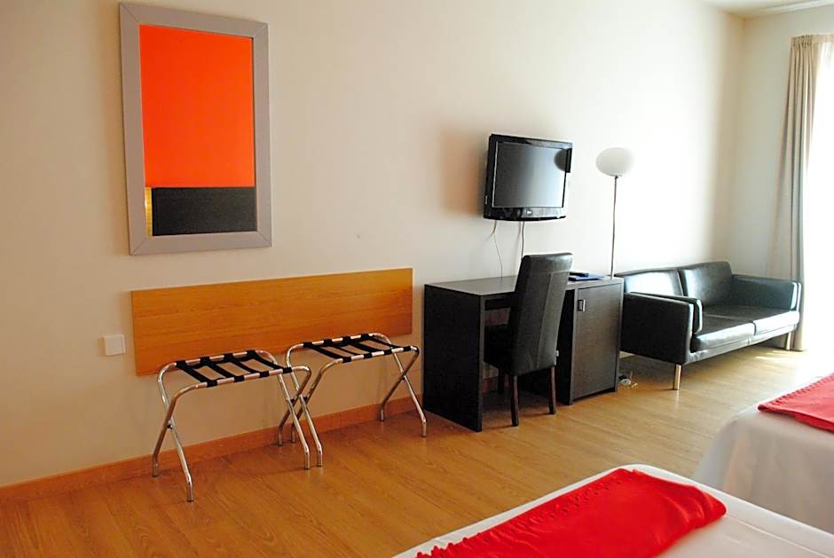 Hotel Marítimo Ris con garaje