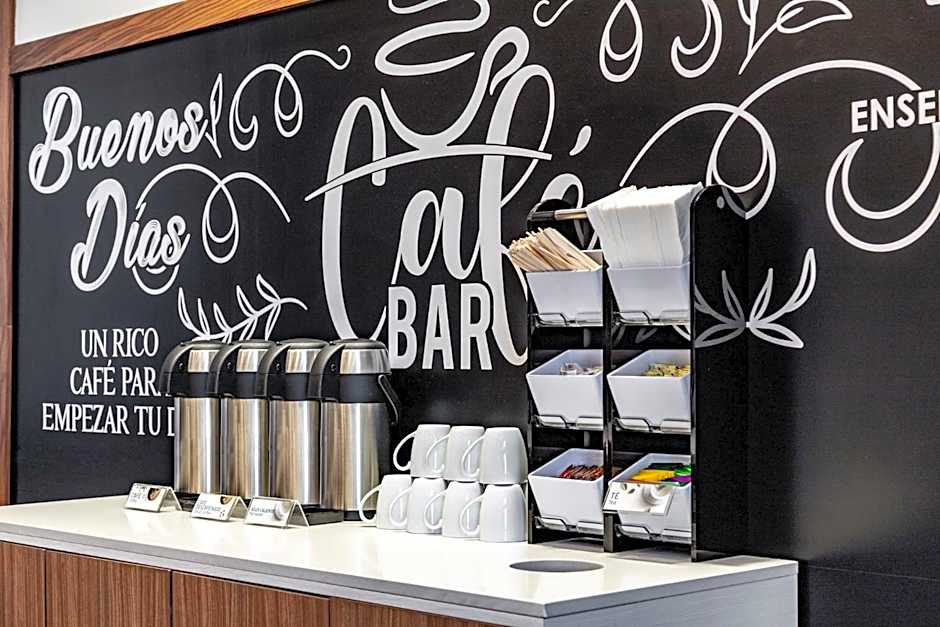 Holiday Inn Express And Suites Ensenada Centro By IHG