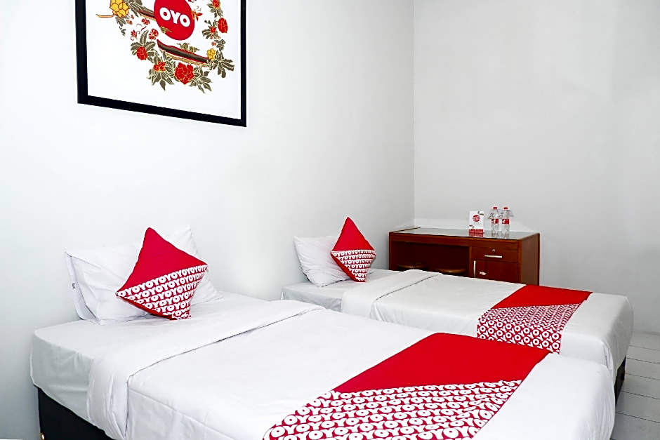 OYO 422 Achterhuis Residence