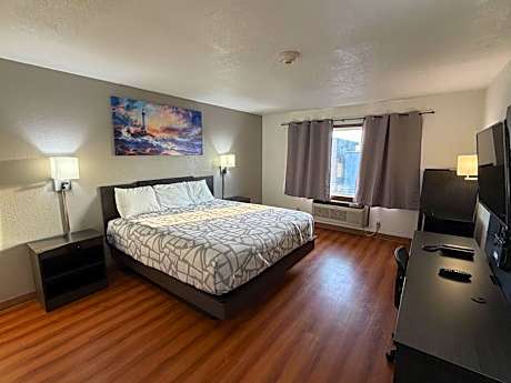 Deluxe King Room - Non-Smoking