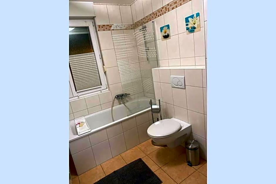 Appartement in Essen,Privatzimmer Gasthaus WLAN