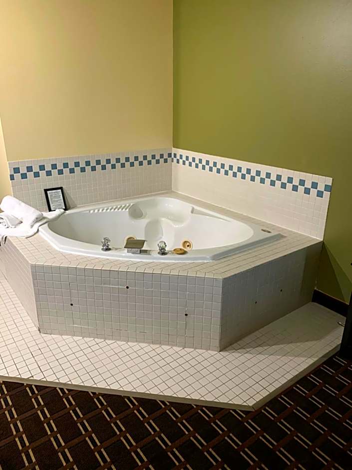 Super 8 by Wyndham Watertown WI