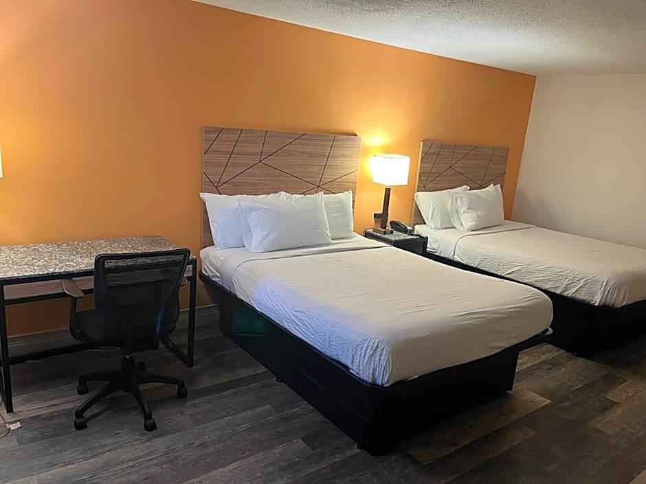 Howard Johnson by Wyndham Malden Boston Area