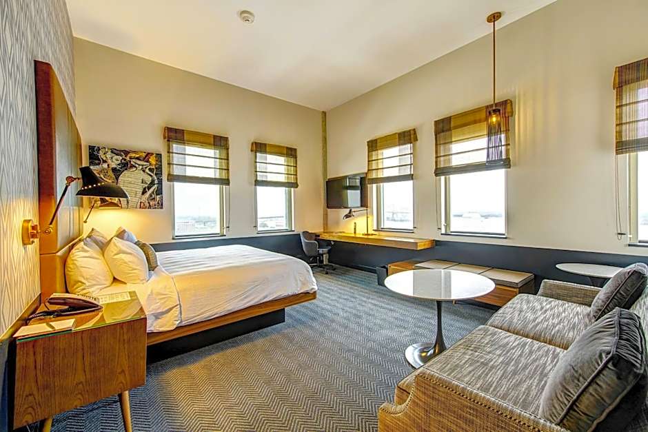 WATERMARK Baton Rouge, Autograph Collection by Marriott