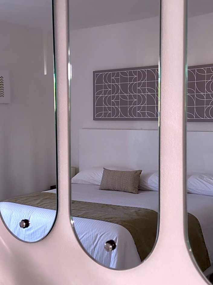 DUNAMIS HOTEL