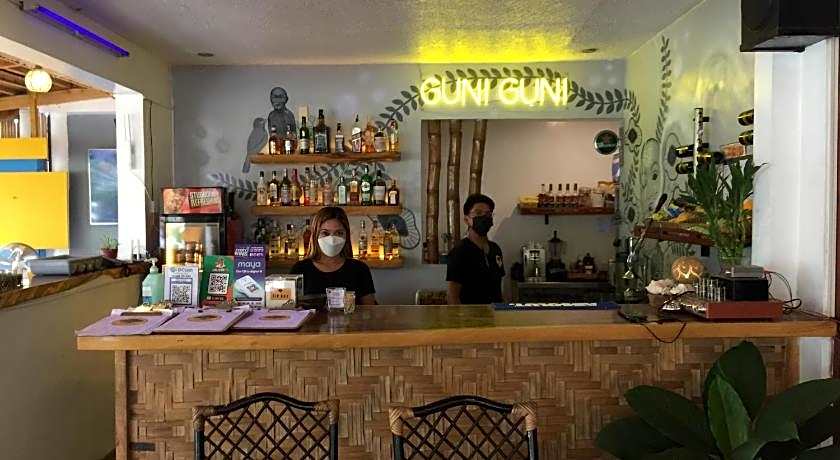 GUNI GUNI HOSTEL