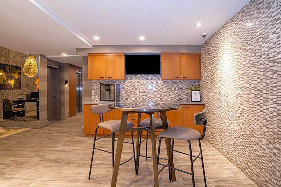 Sandman Hotel Hamilton