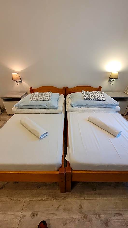 Chmielna 5 Rooms & Apartments
