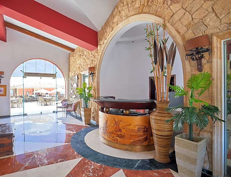 Golden Ocean Marina Hotel