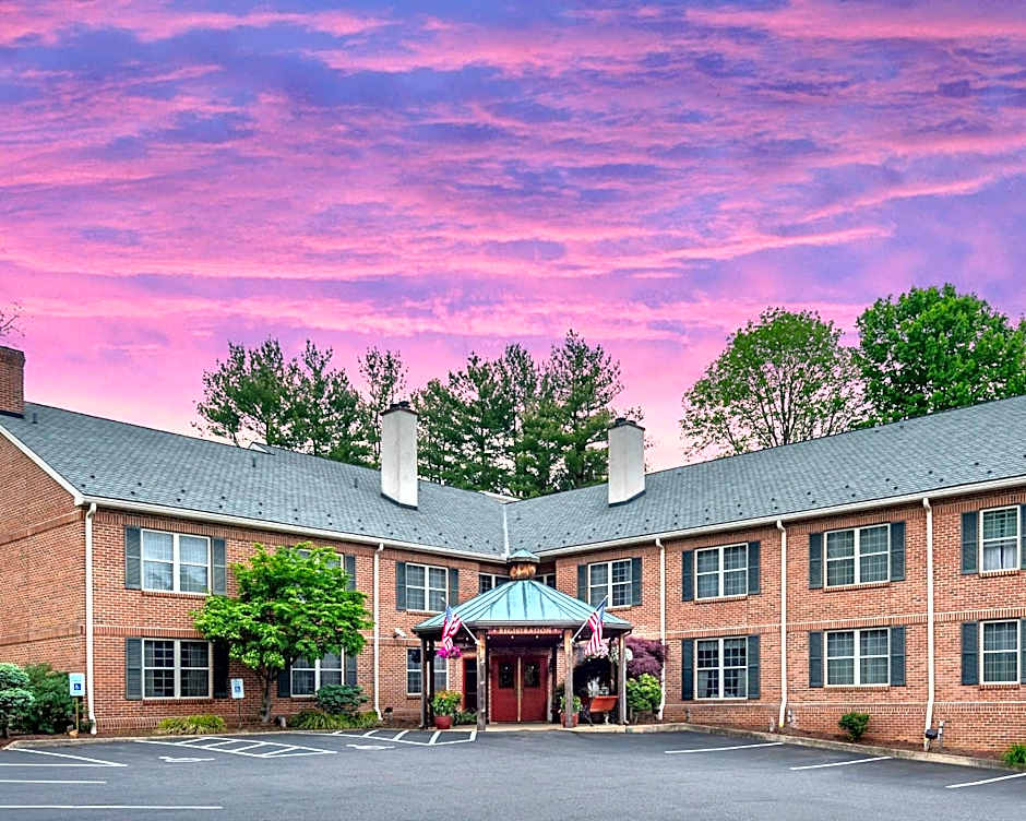 Photo 1 of 50 of Brandywine River Hotel
