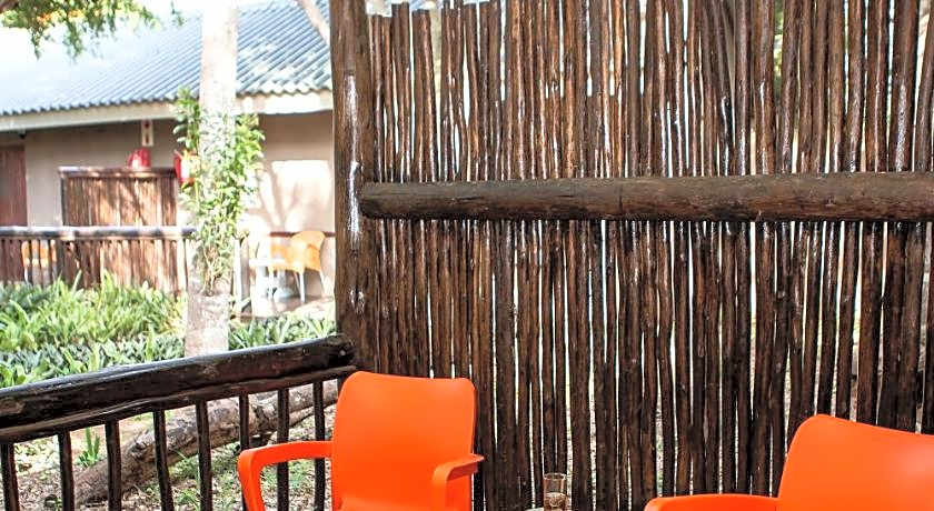 Emdoneni Lodge