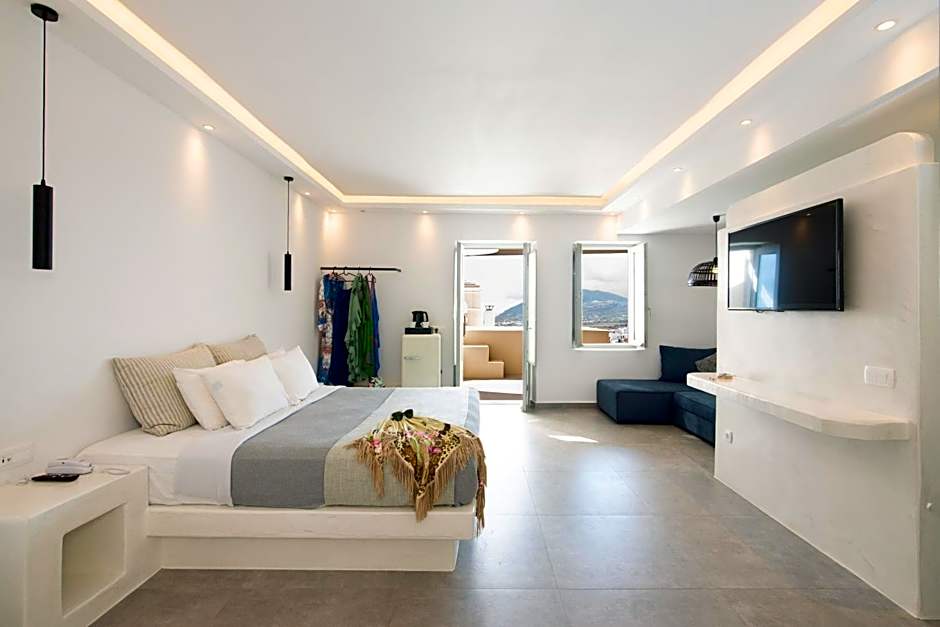 Caldera Cliff Illusion