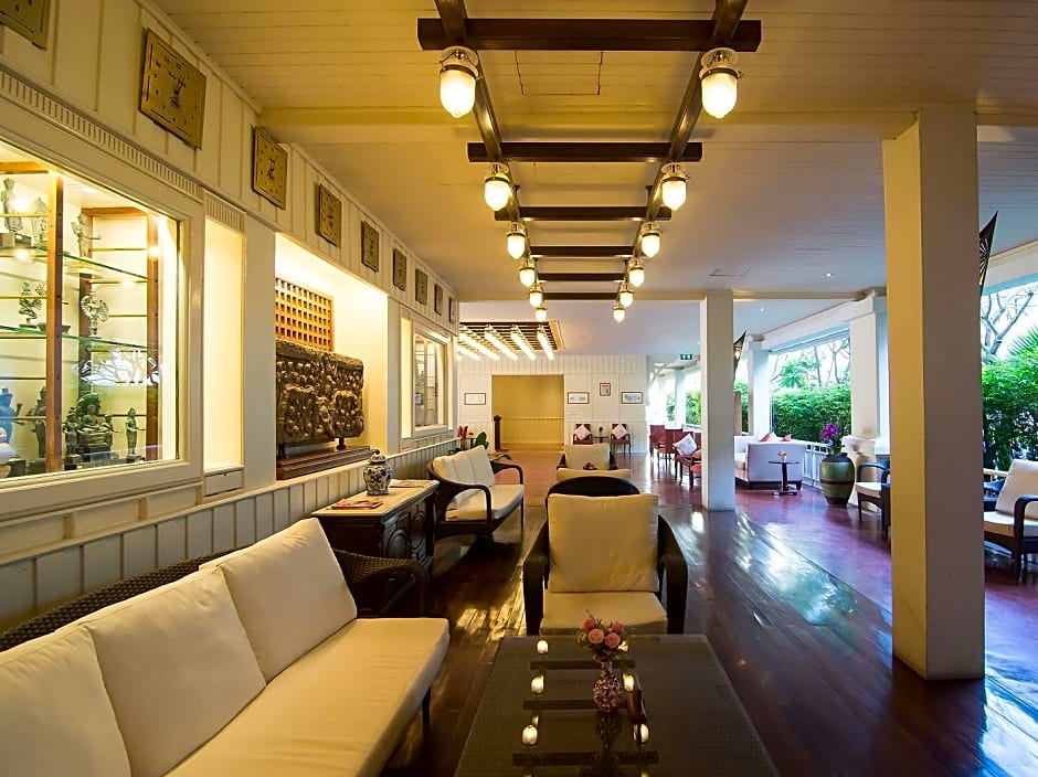 Kalanan Riverside Resort