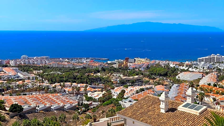 Luxury villa with fantastic ocean views and private pool