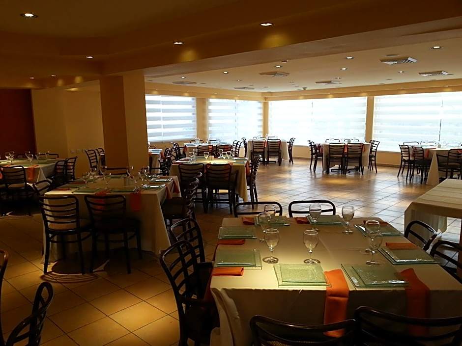 Mizpe Yam Boutique Hotel