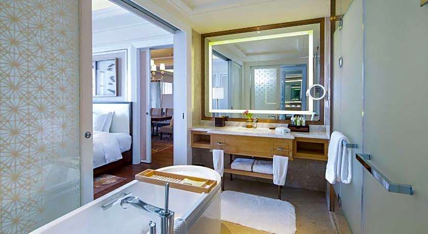 Hilton Yuxi Fuxian Lake Resort